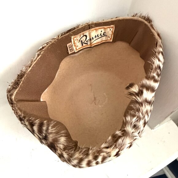 Vintage 60s Italy Pillbox Toque Quail Feathers Brown Striped Color Pop Hat 22\